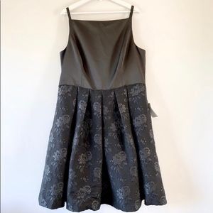 Gal Meets Glam Kimberly Dress in Black Jacquard